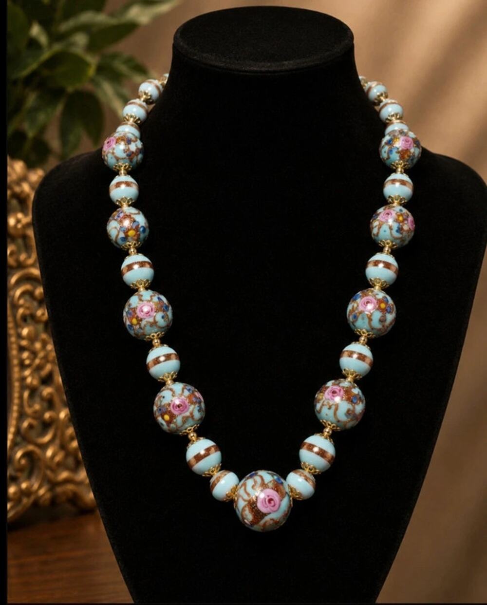 vintage light blue Venetian Murano wedding cake glass necklace
